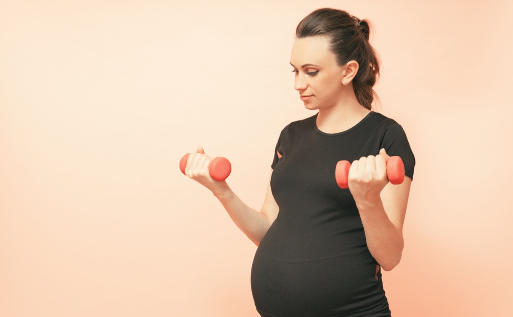 Jak bezpiecznie ćwiczyć będąc w ciąży?